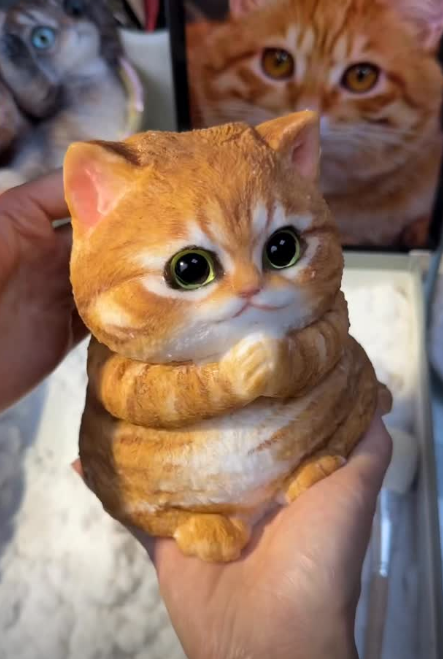 Petlyx | Sanat ve Sevimlilik Bir Arada: Dekoratif Kedi Heykeli